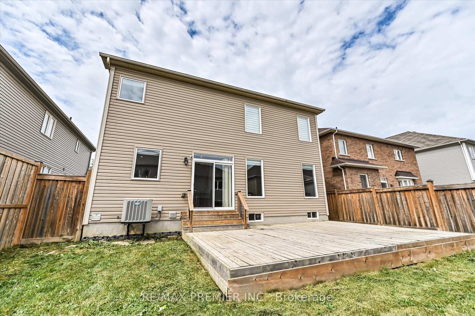 75 Cook Street photo 29