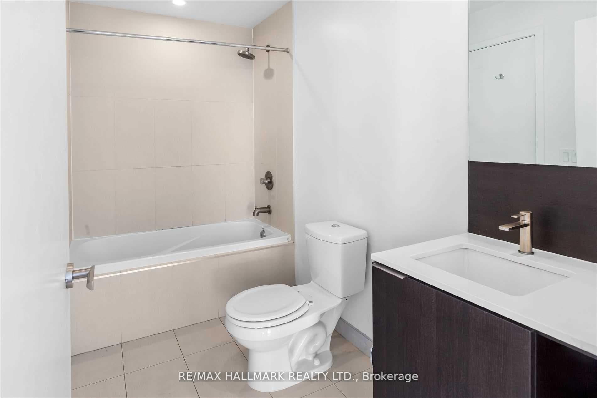 170 Sumach Street Unit 1802 photo 12