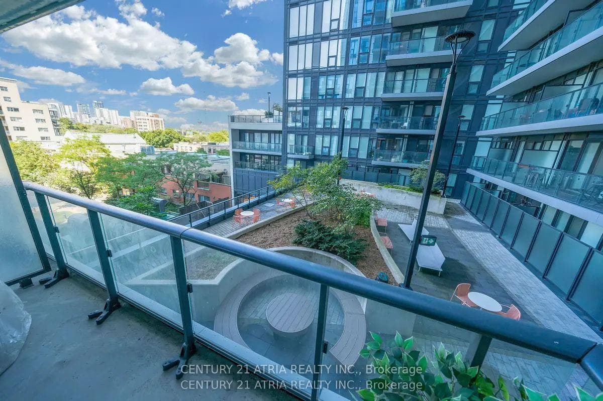 251 Jarvis Street Unit 631 photo 11