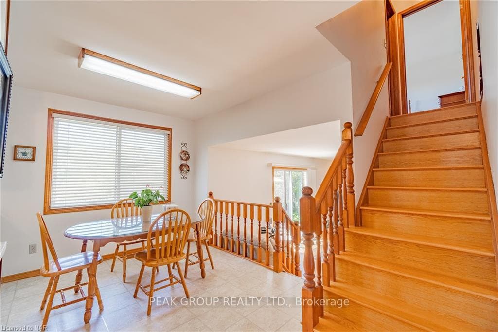 7180 Freeman Street photo 11