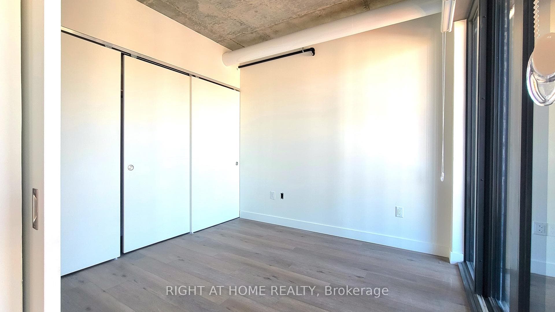 10 JAMES Street Unit 603 photo 4
