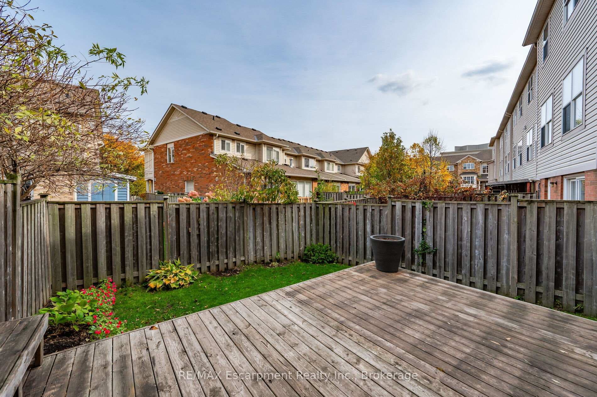 2966 Garnethill Way photo 29