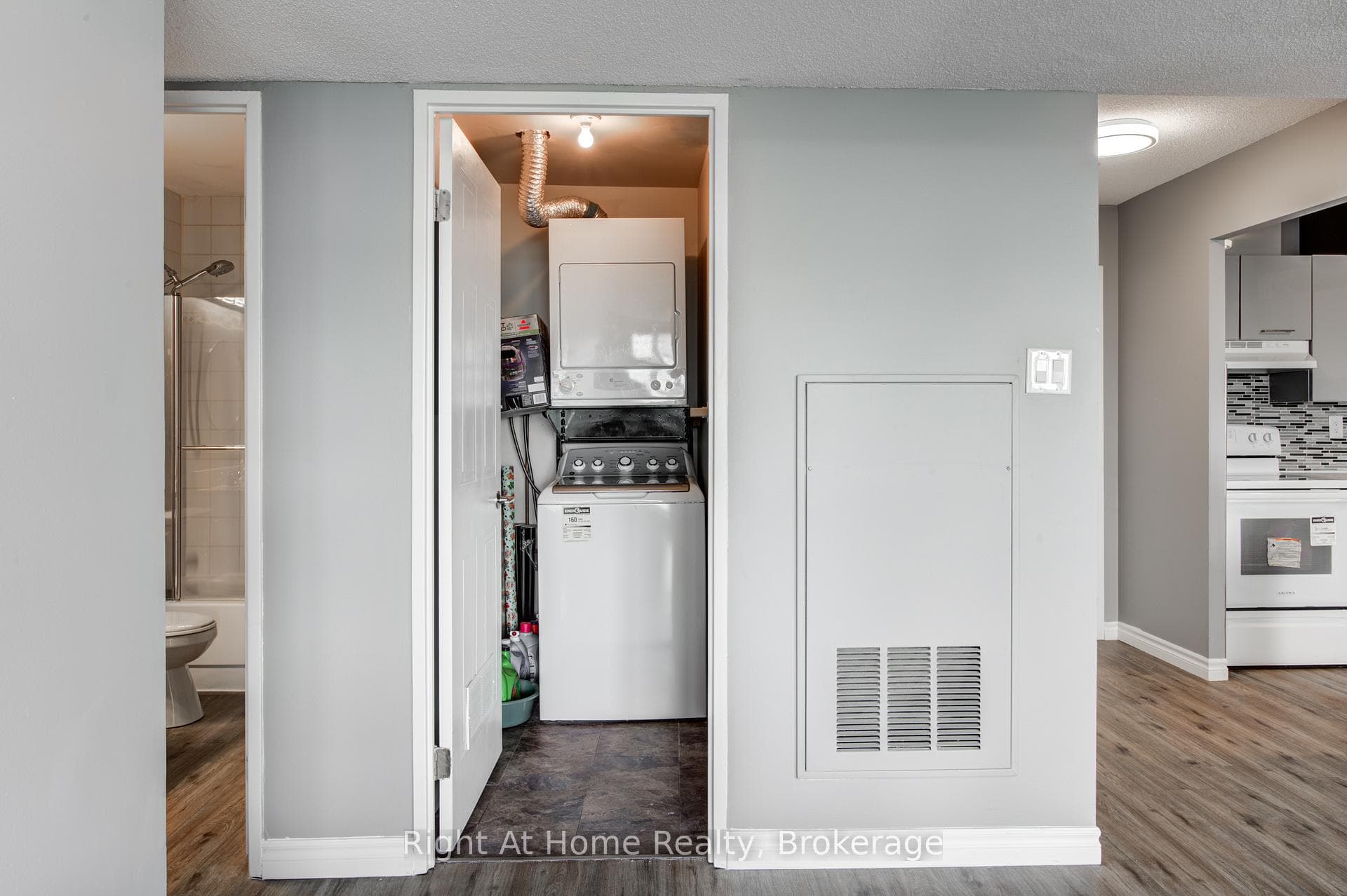 30 Chapman Court Unit 1104 photo 24