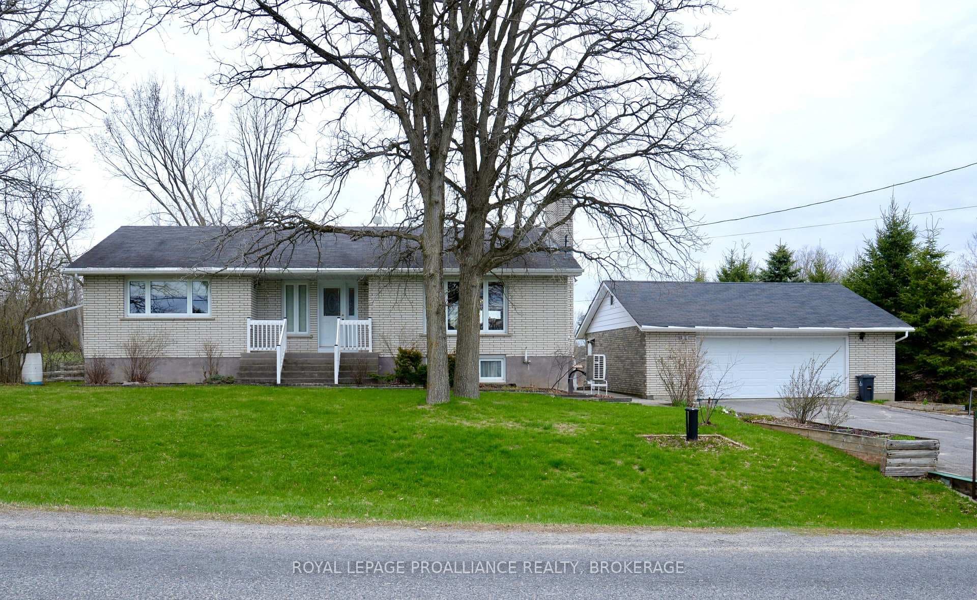 2489 Leeman Road photo 1