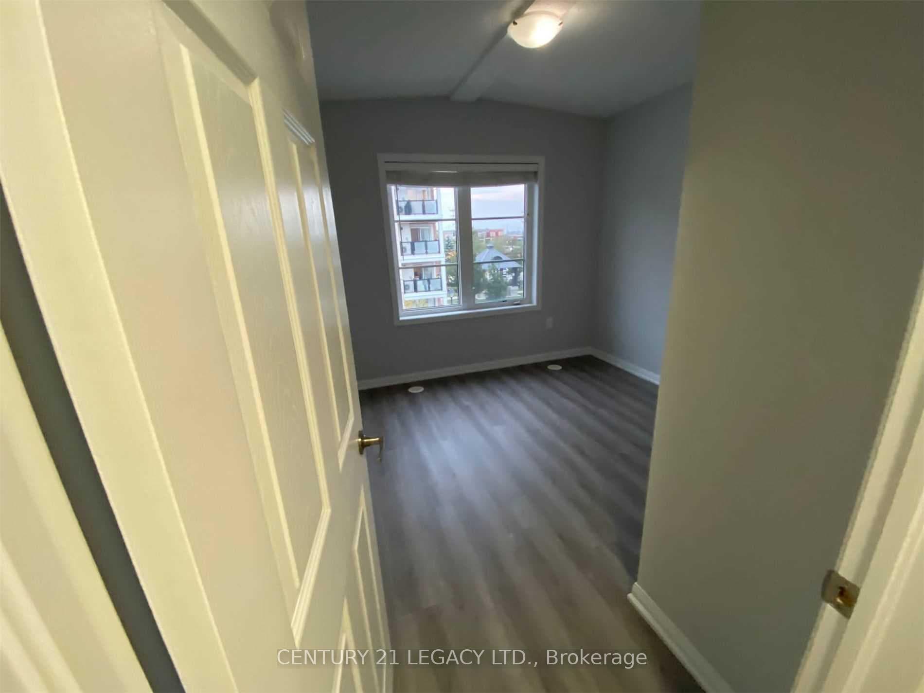 106 Baycliffe Crescent photo 18