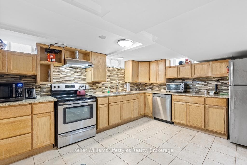 974 Buckingham Drive photo 10