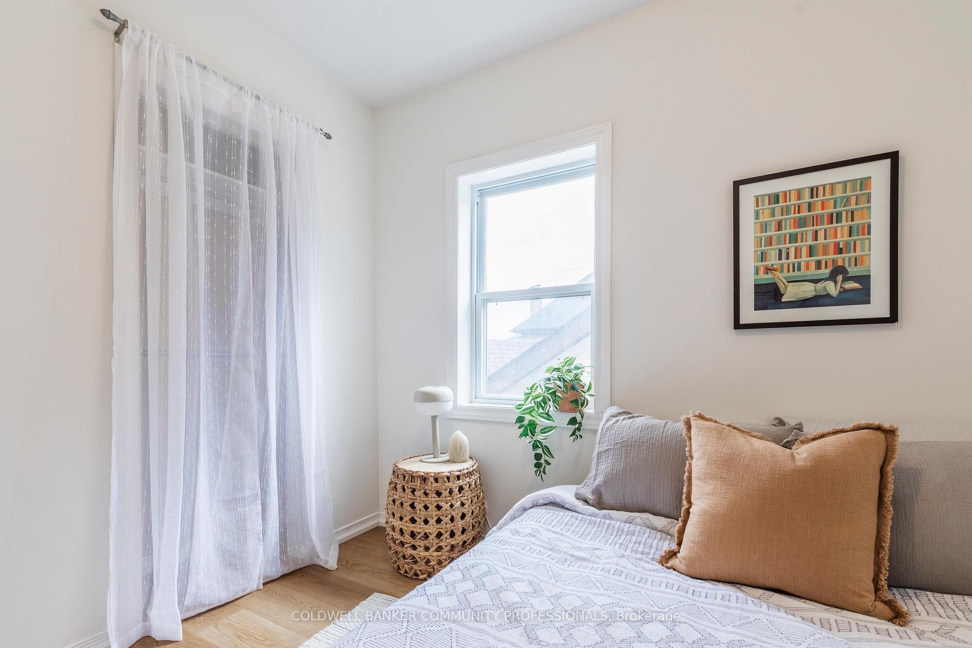 173 Simcoe Street photo 27