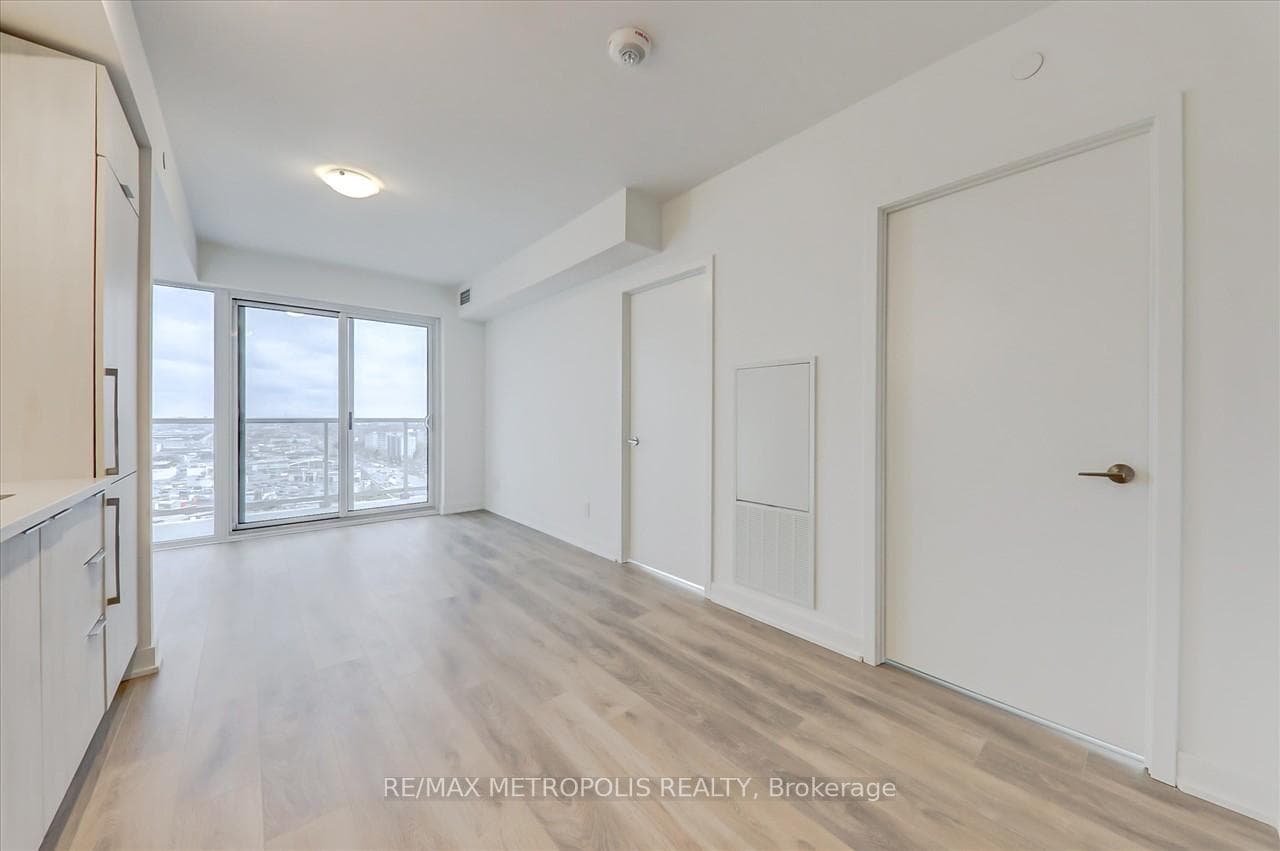 2033 Kennedy Road Unit 2111 photo 2