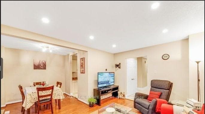 2301 Derry Road Unit 48 photo 8