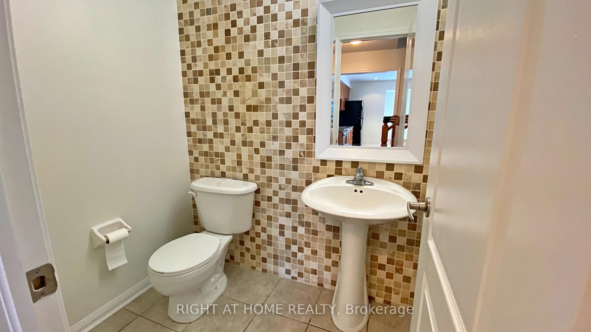 664 Holly Avenue photo 15