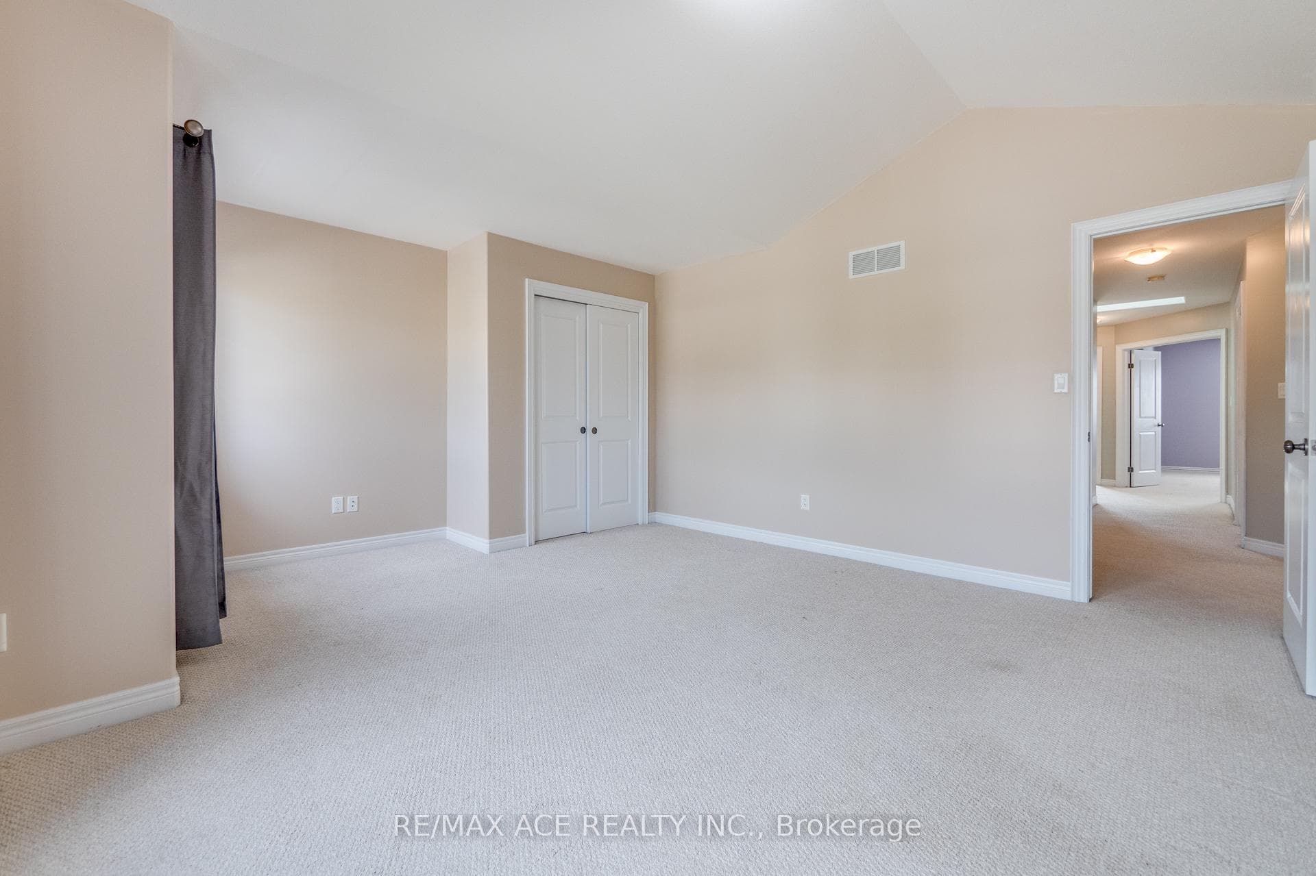 23 Hewitt Drive photo 34