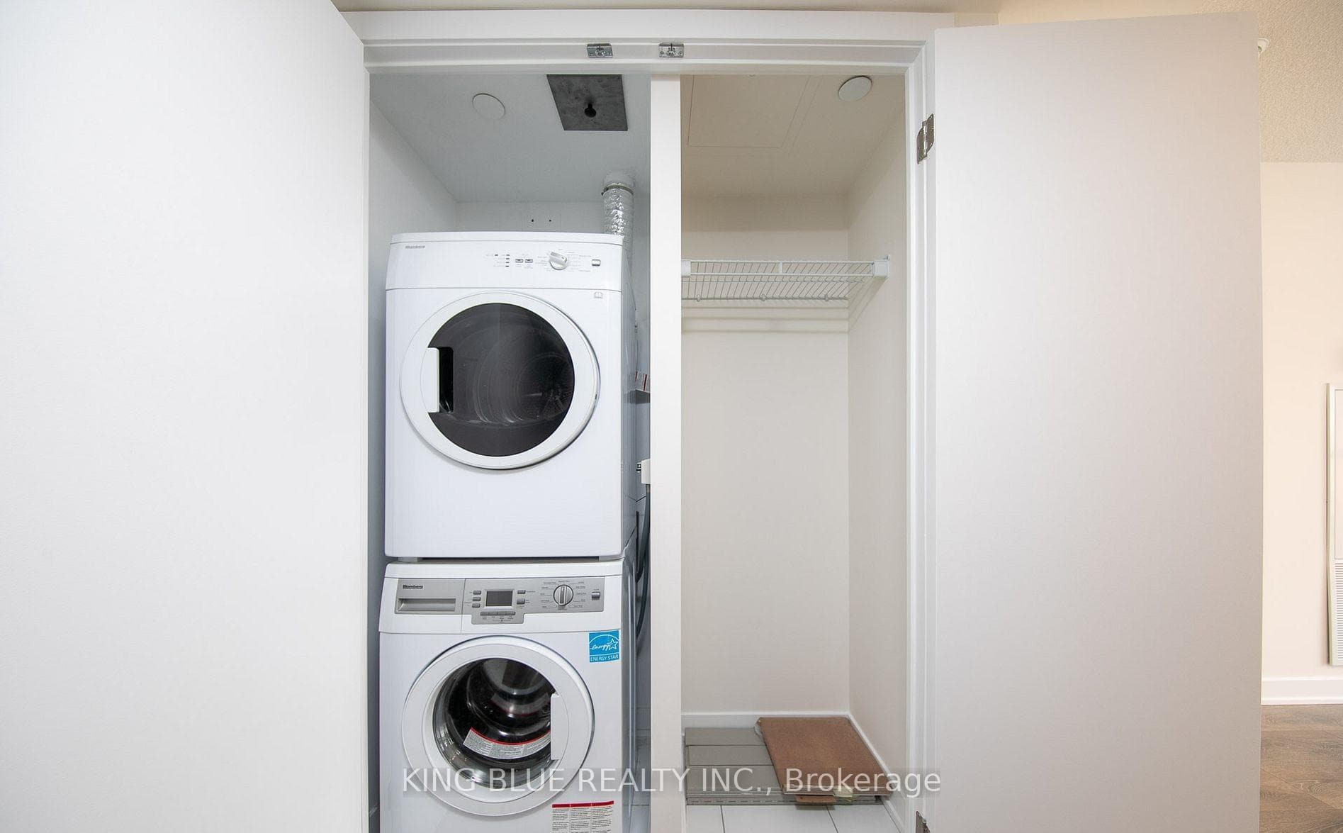 87 Peter Street Unit 1403 photo 7