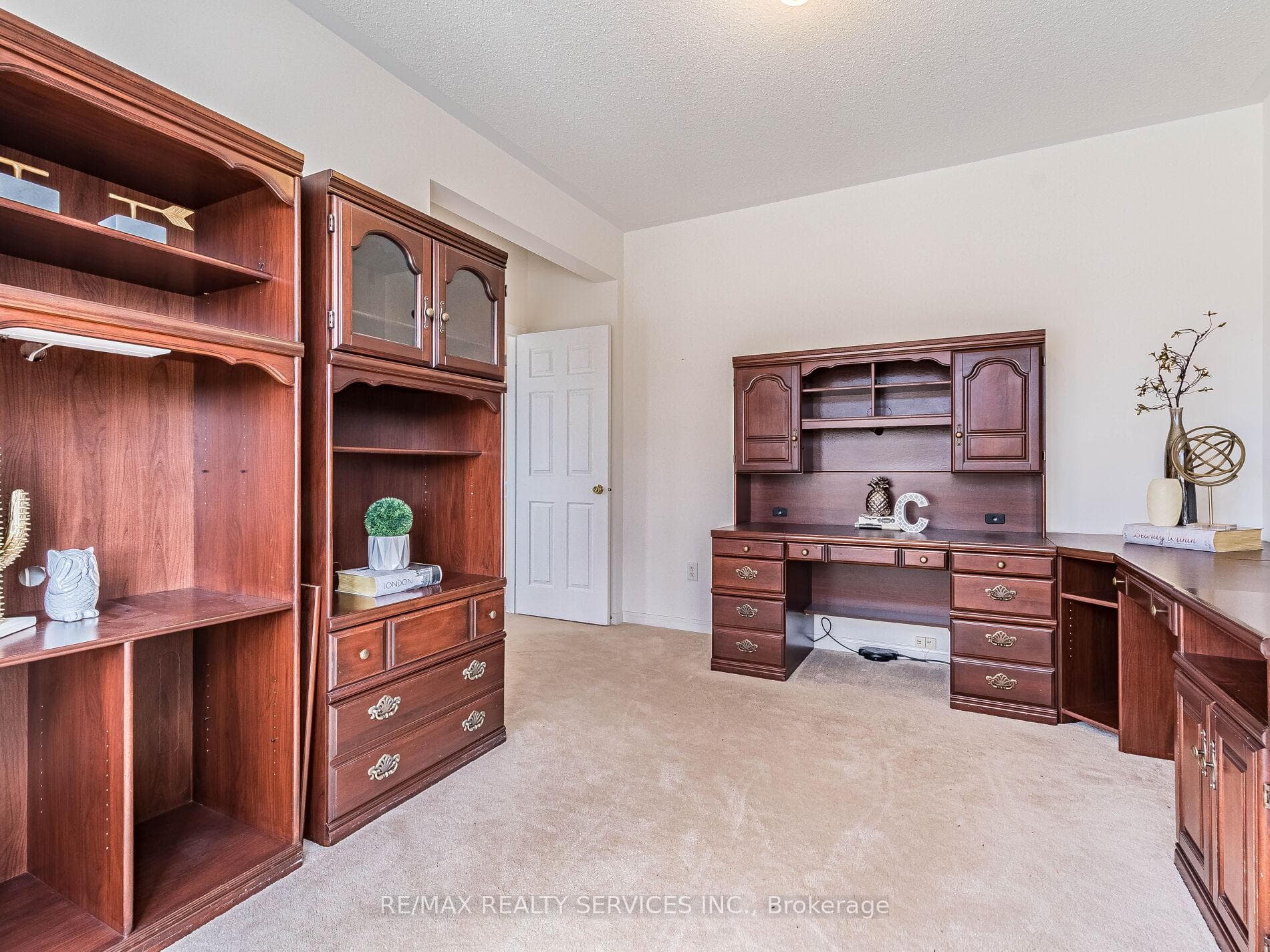 4 Latania Boulevard photo 21