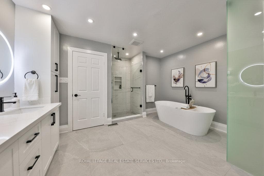 1436 Devon Road photo 16