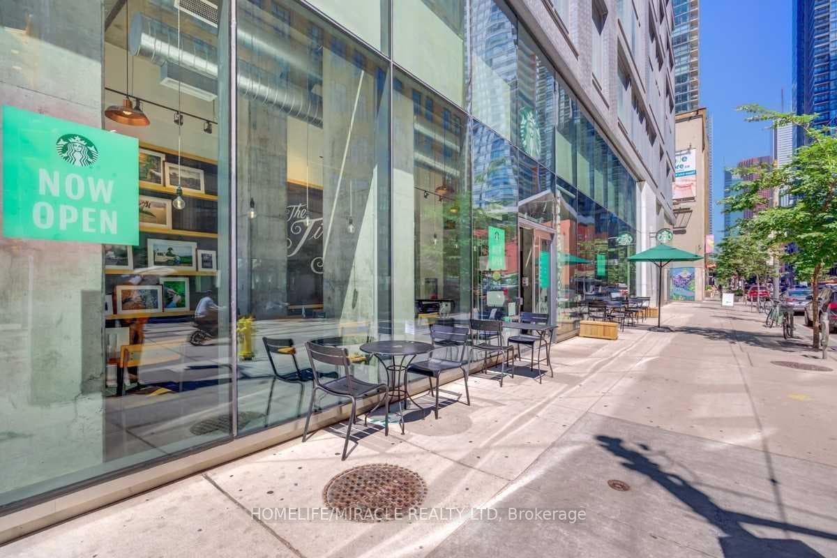 101 Peter Street Unit 1212 photo 1