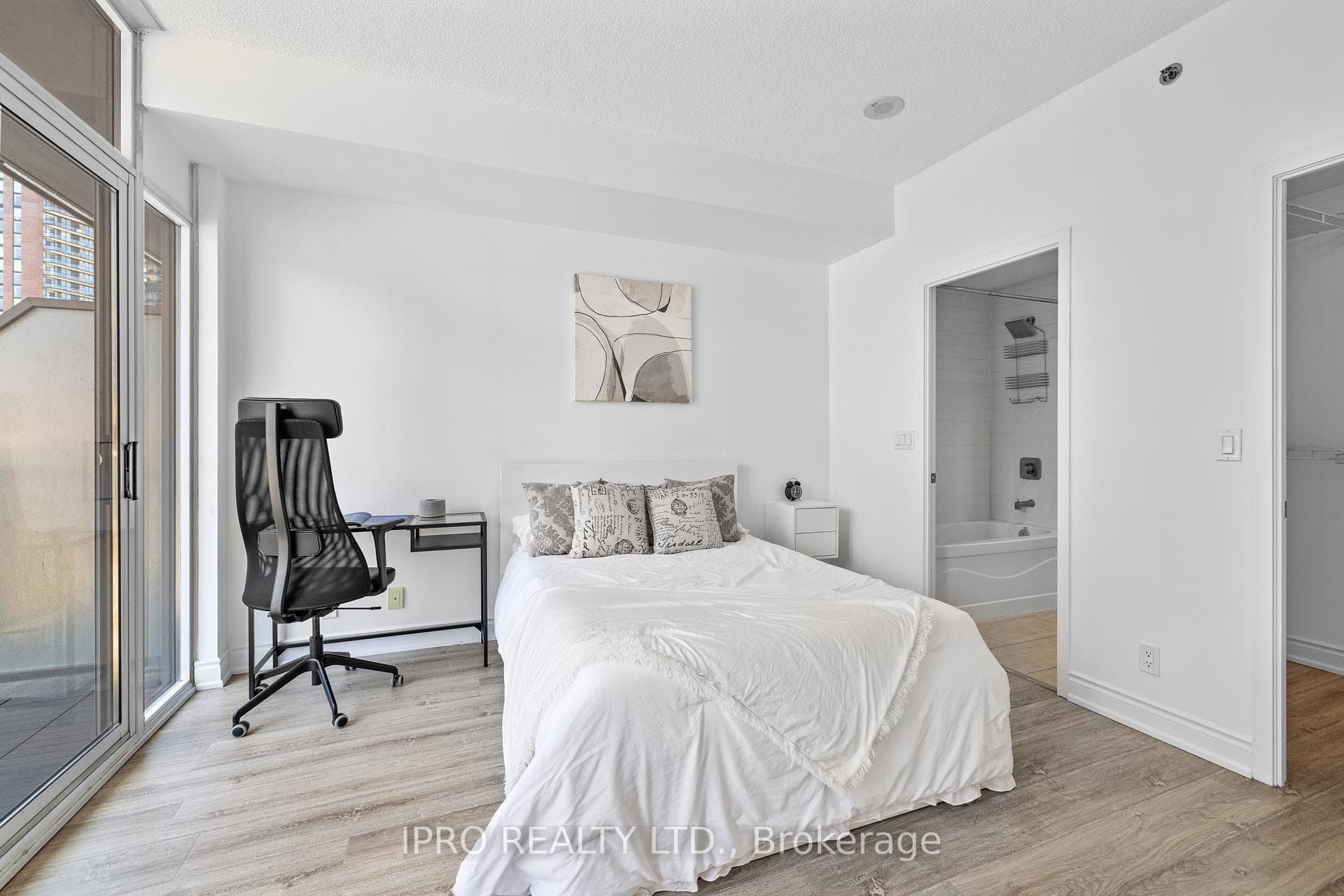 21 Nelson Street Unit 732 photo 14