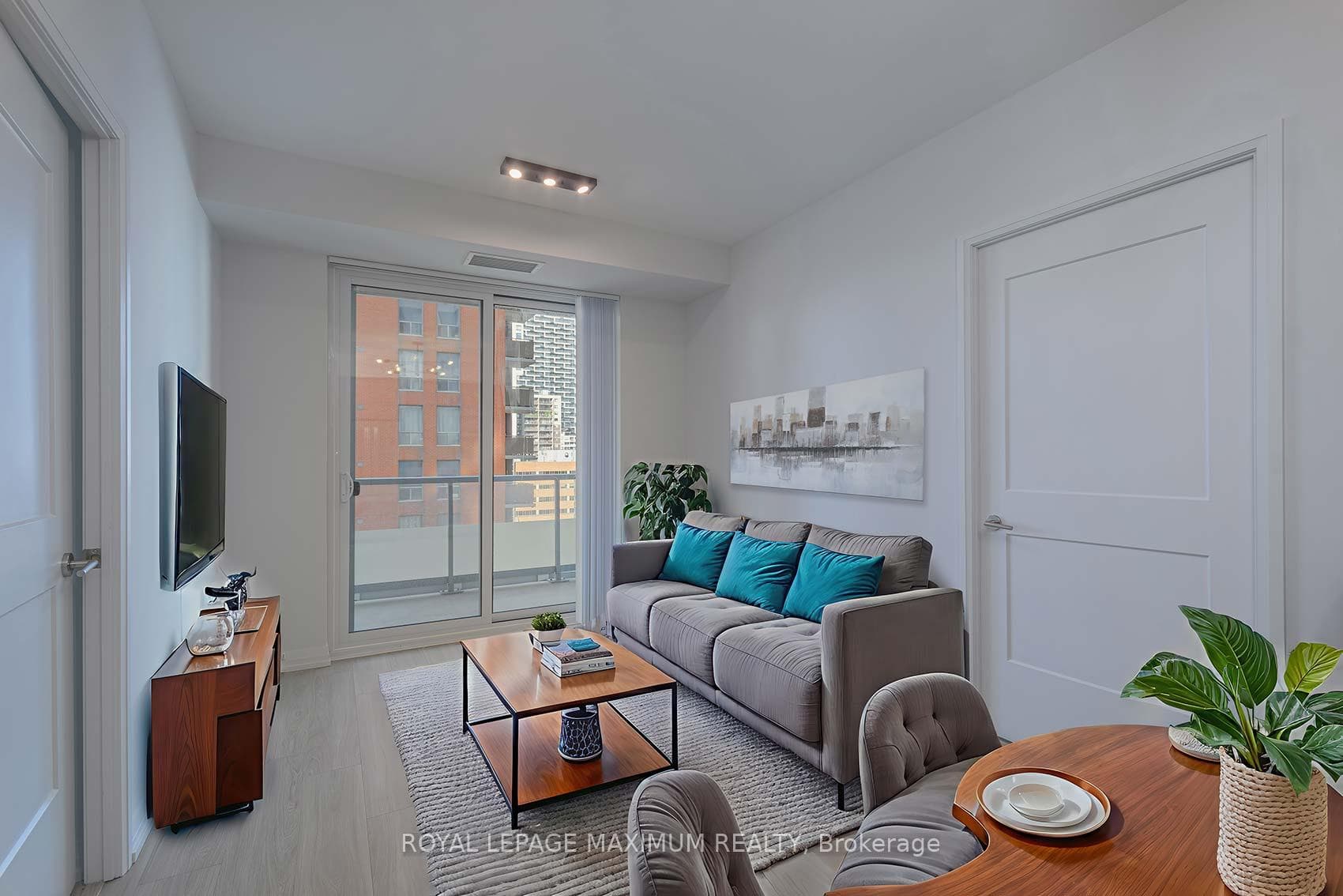 50 Dunfield Avenue Unit 1018 photo 9