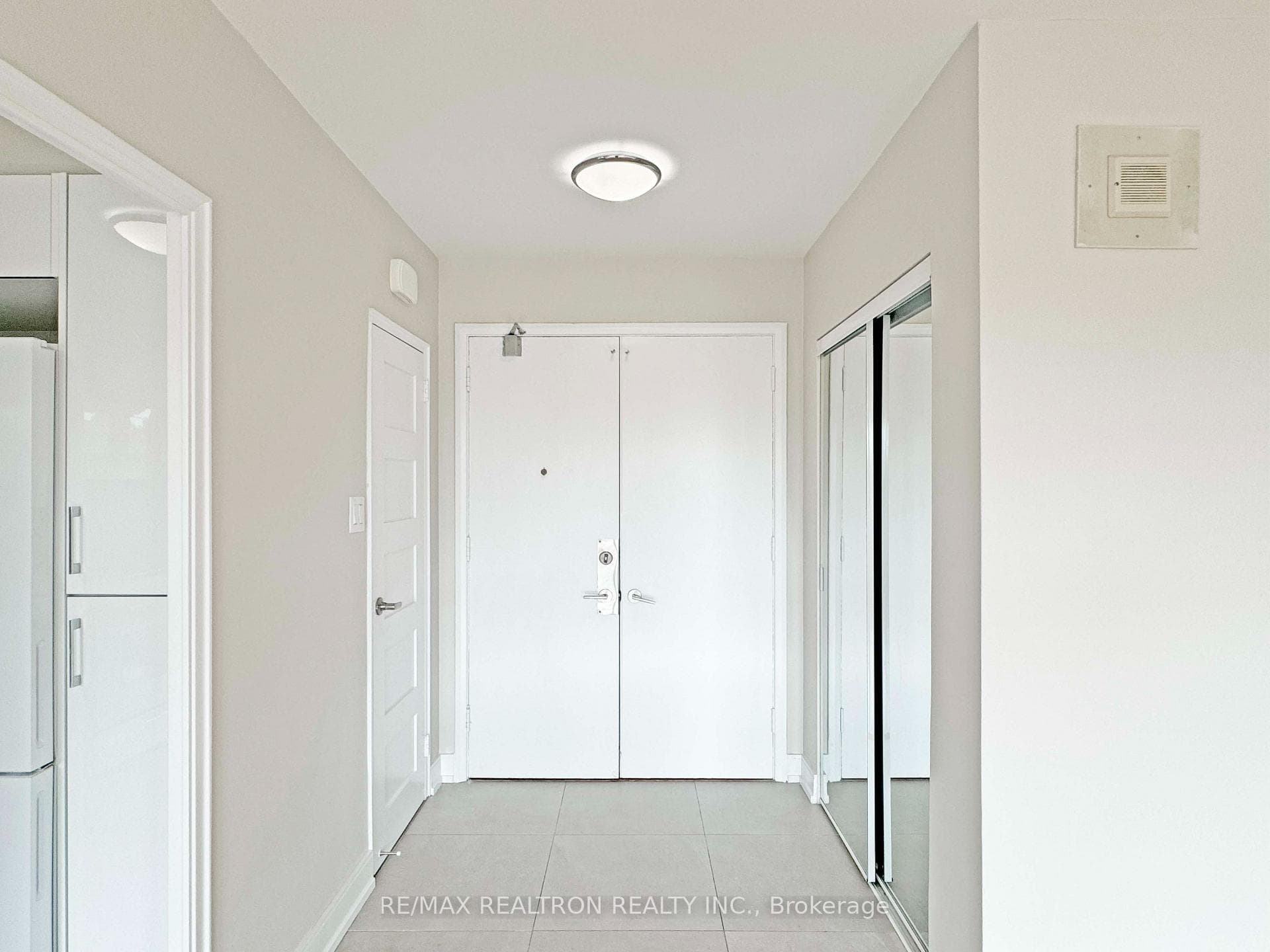 10 Shallmar Boulevard Unit 607 photo 6