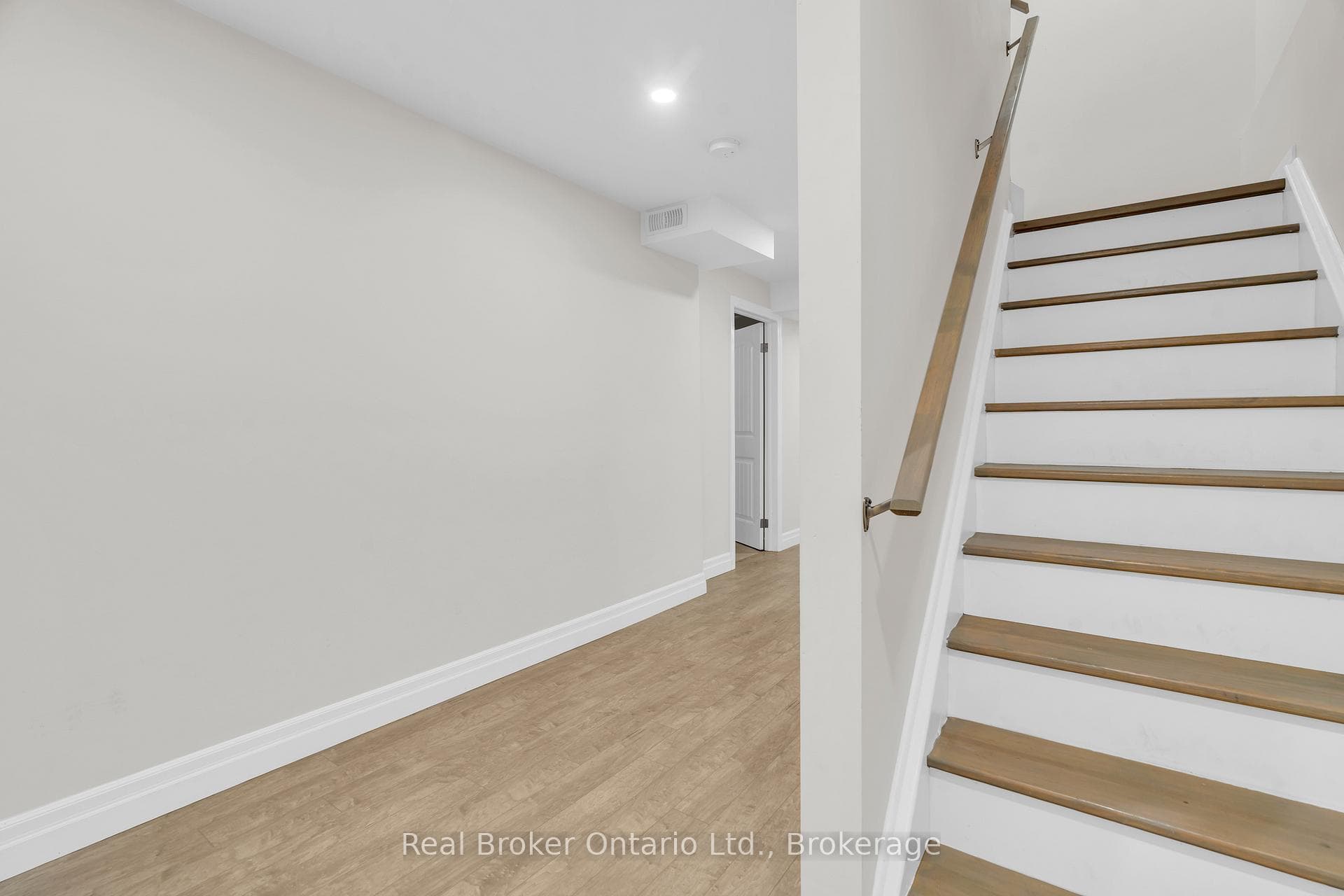 41 Samuel Drive photo 29