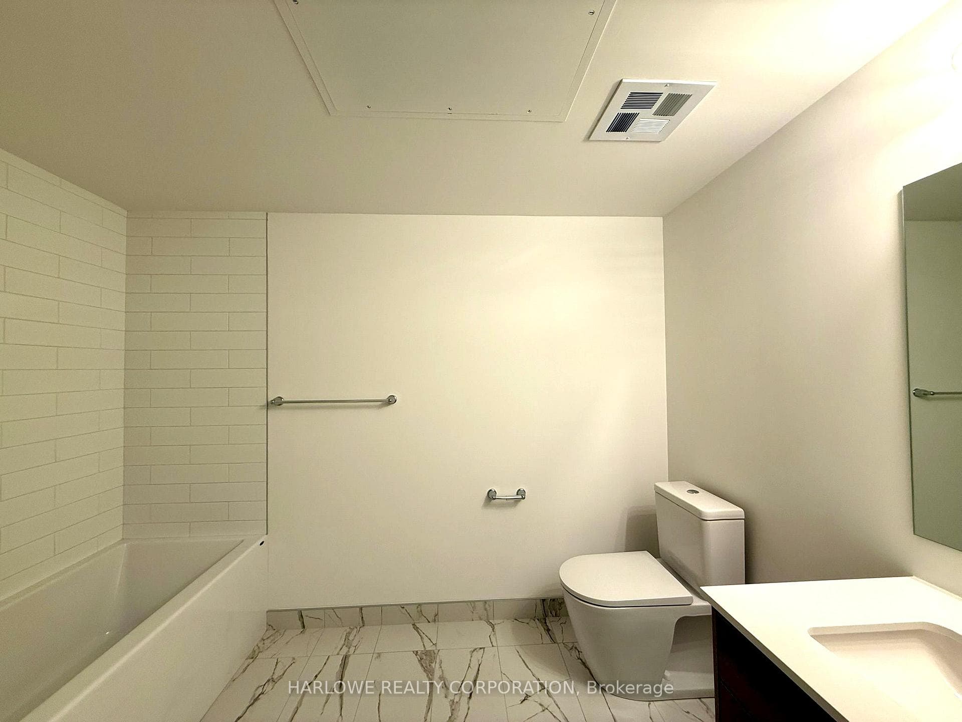 2 Manderley Drive Unit 623 photo 5