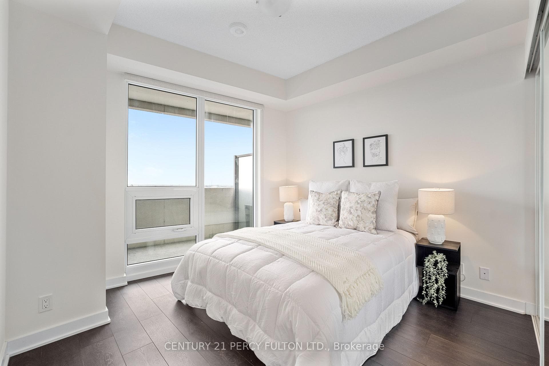 2221 Yonge Street Unit 3108 photo 20