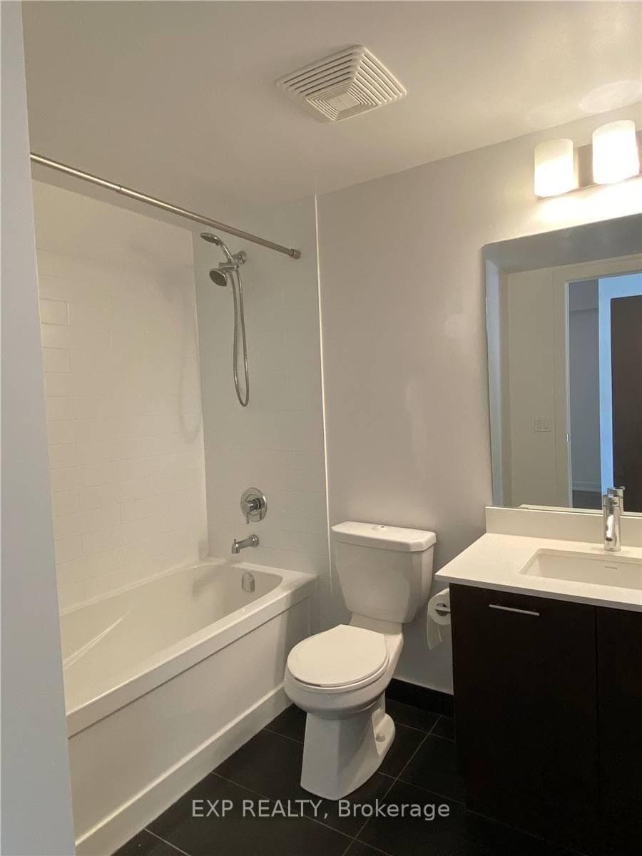 2220 Lakeshore Boulevard Unit 2903 photo 13