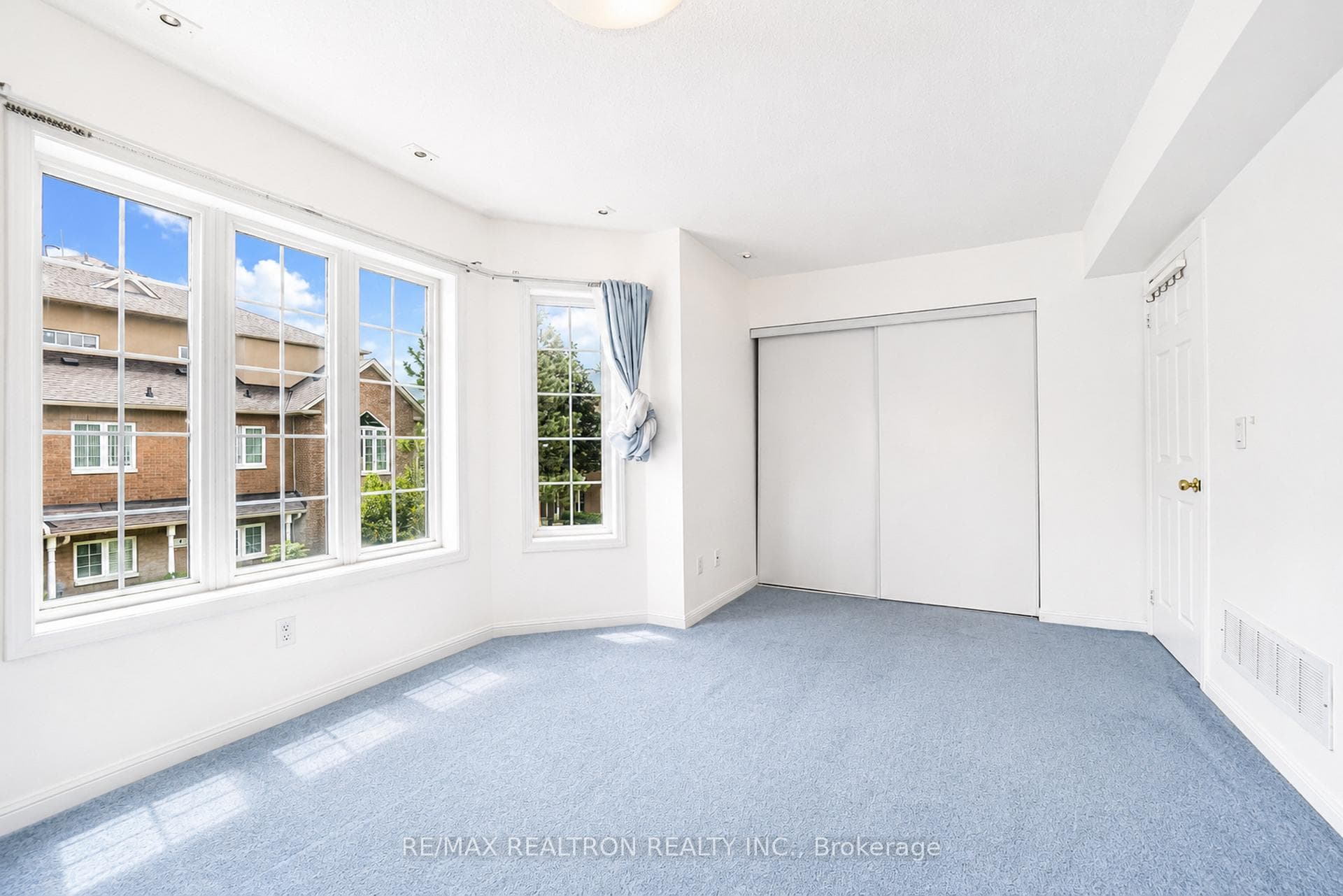 5 St Moritz Way Unit 1 photo 22