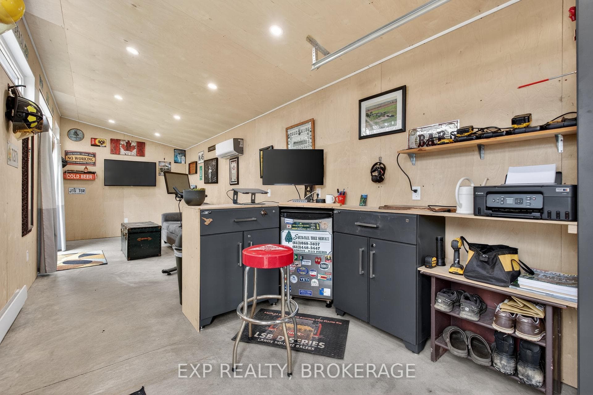 9 STORMONT Avenue photo 40
