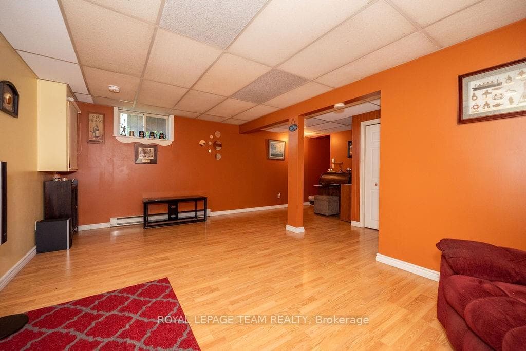 3186 ROUND LAKE Road photo 18