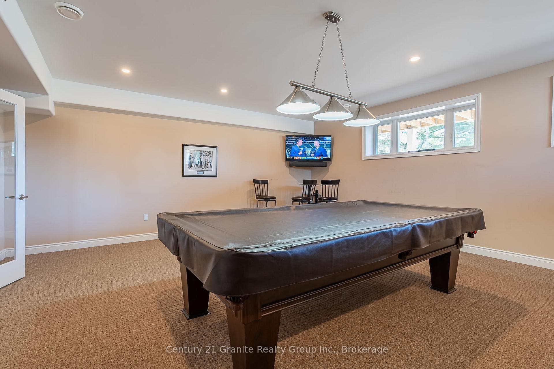 Common area - pool table & games room