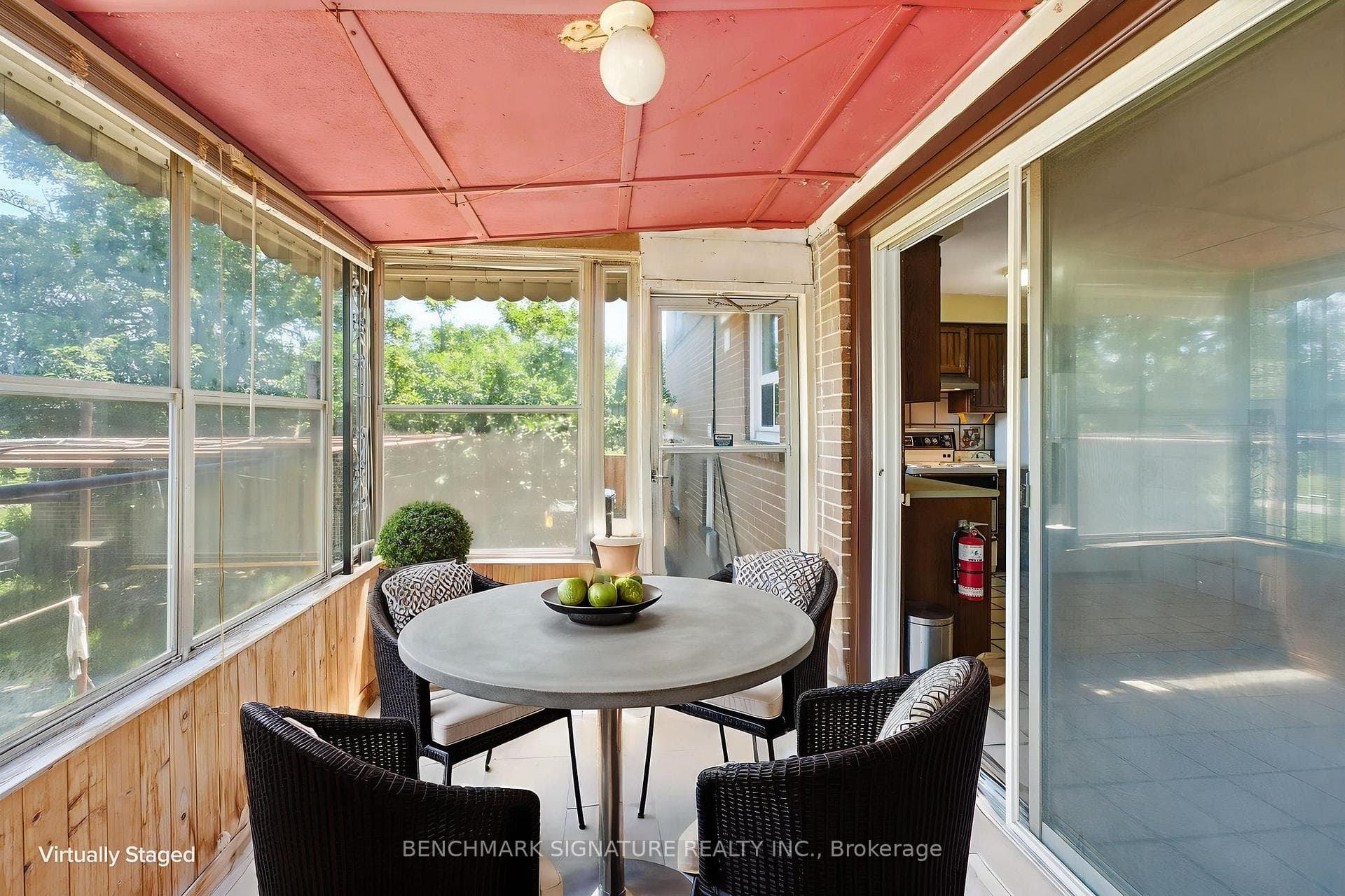 51 Baybrook Crescent photo 19
