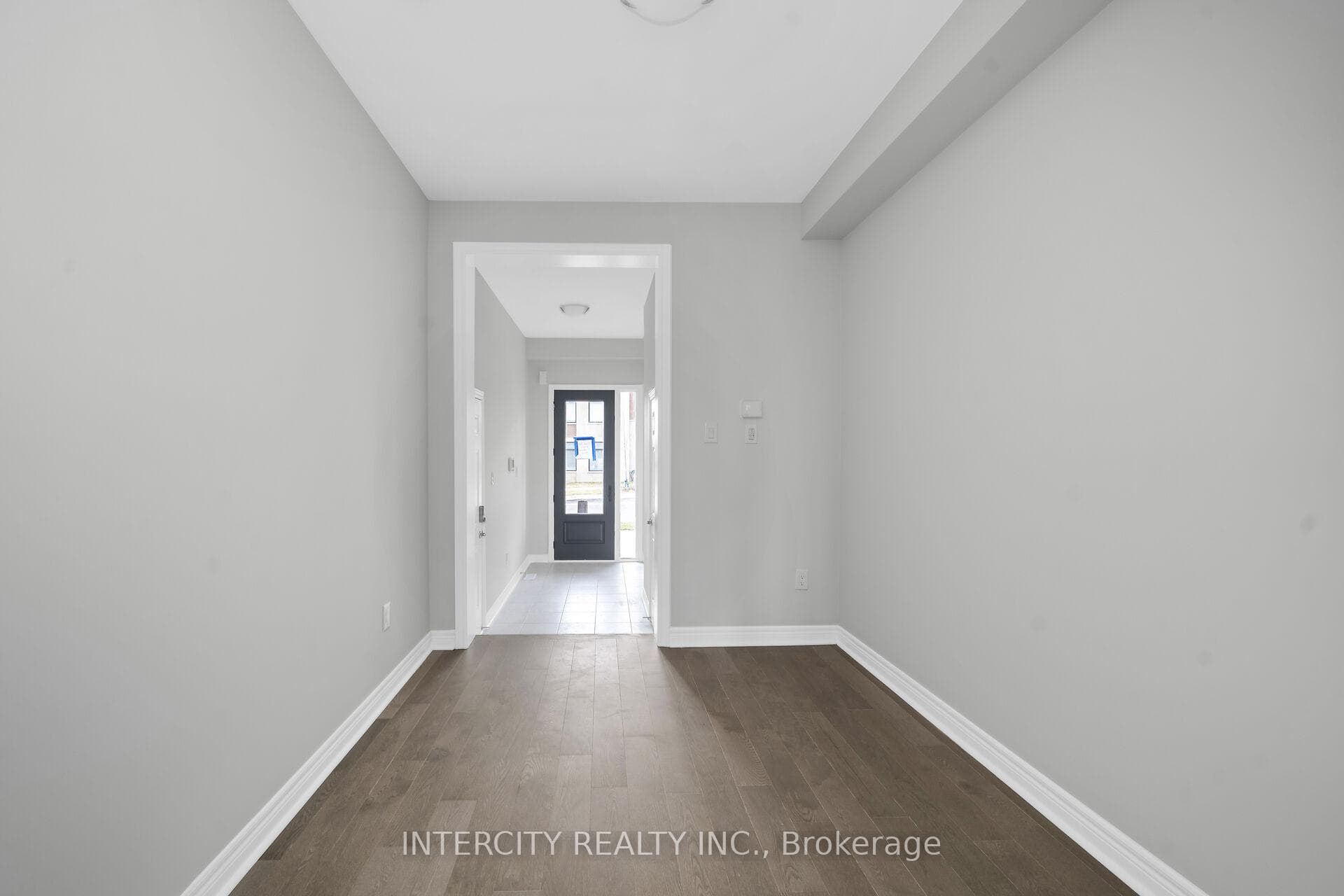 55 Johann Drive photo 6