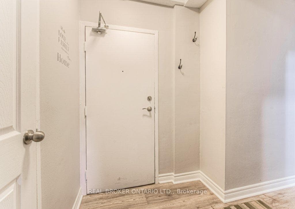 29 West Avenue Unit 702 photo 8