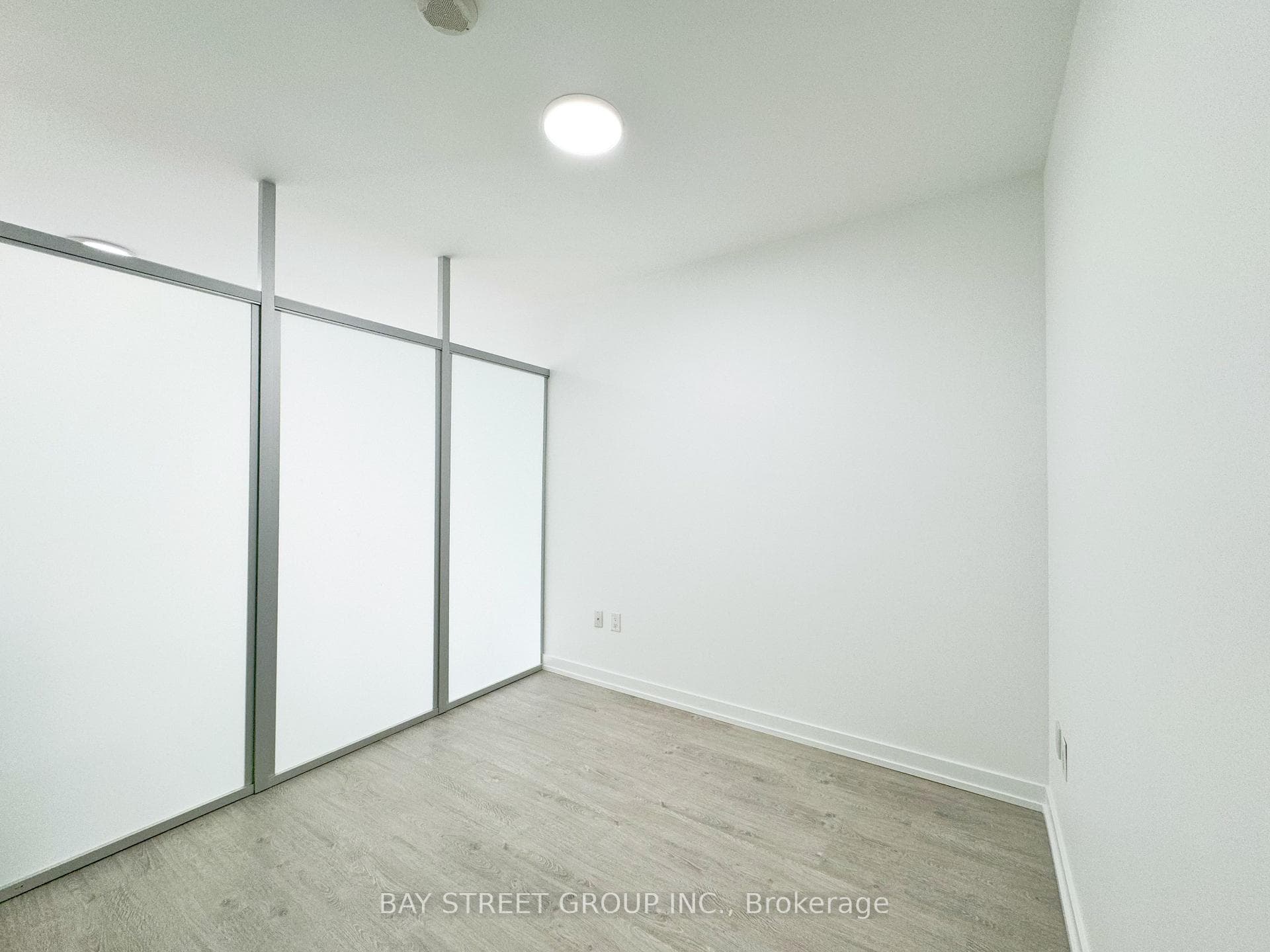 426 University Avenue Unit 1107 photo 6