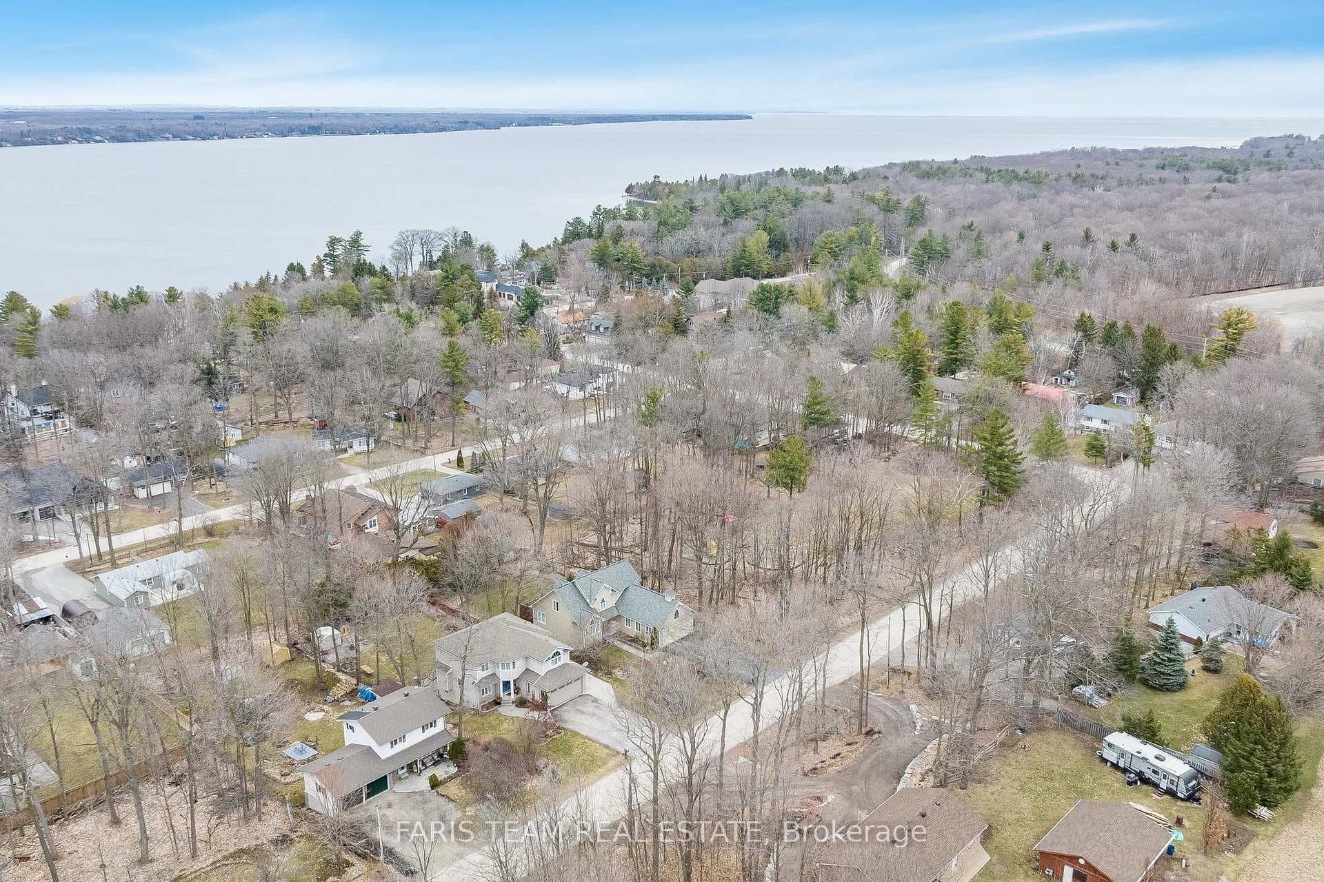 772 Pitt Street photo 28