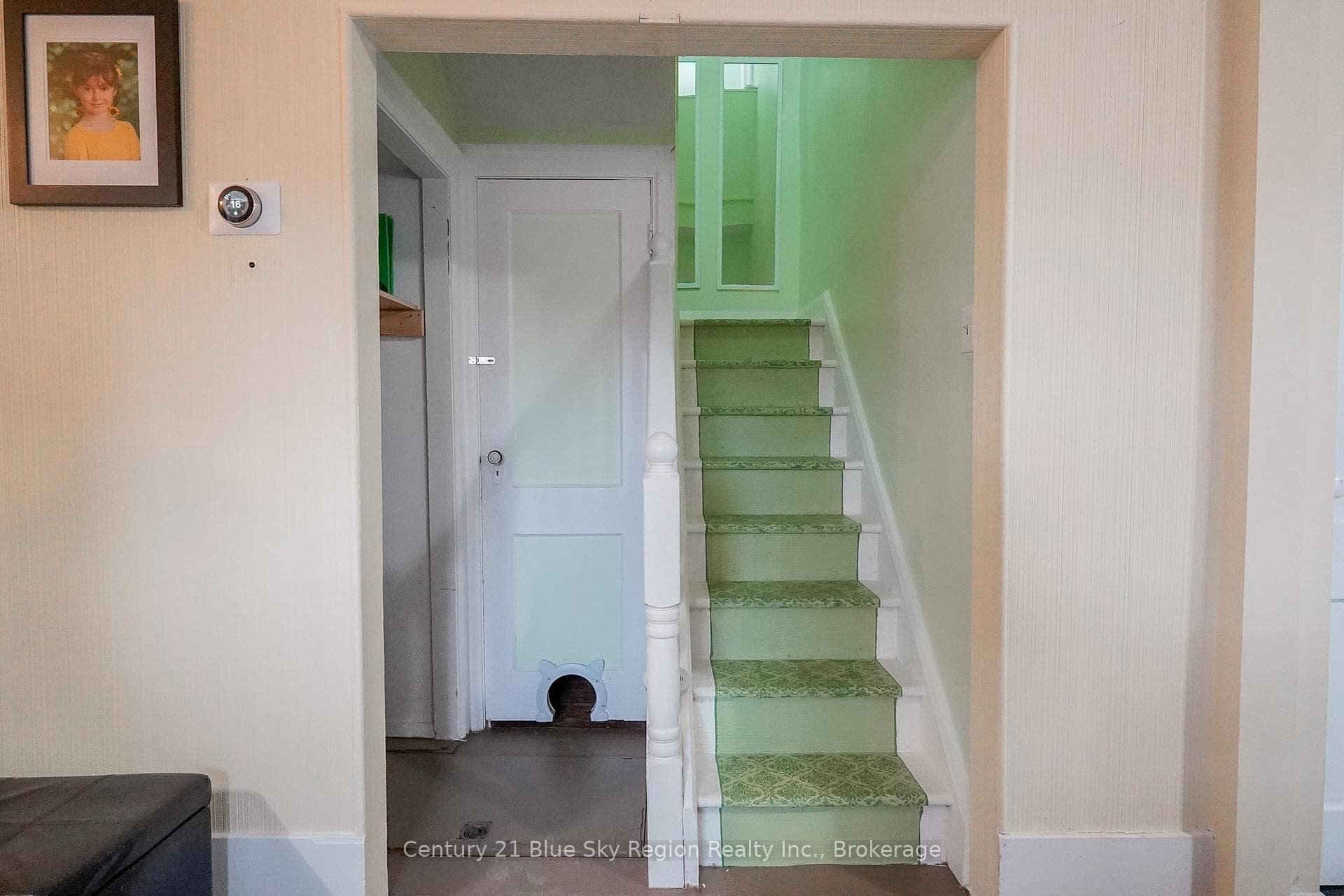 325 First Avenue photo 18