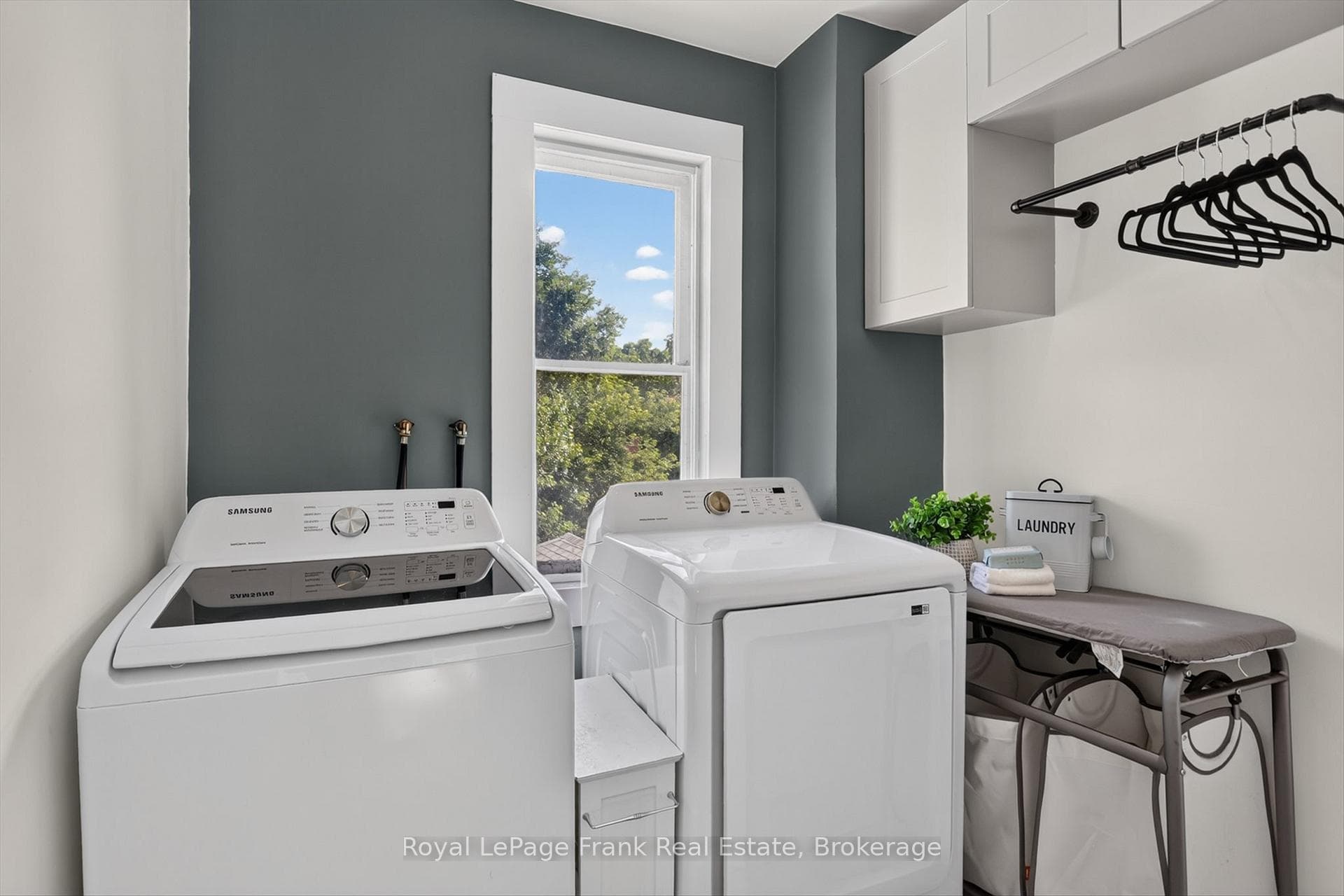 121 Romaine Street photo 34