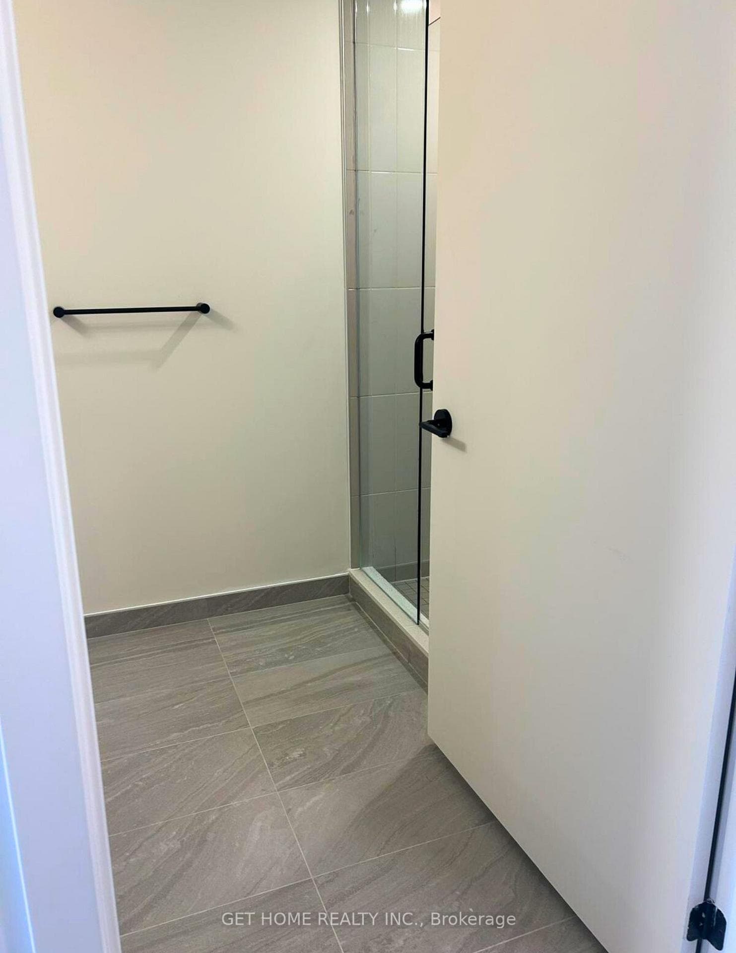 181 Sterling Road Unit 803 photo 18