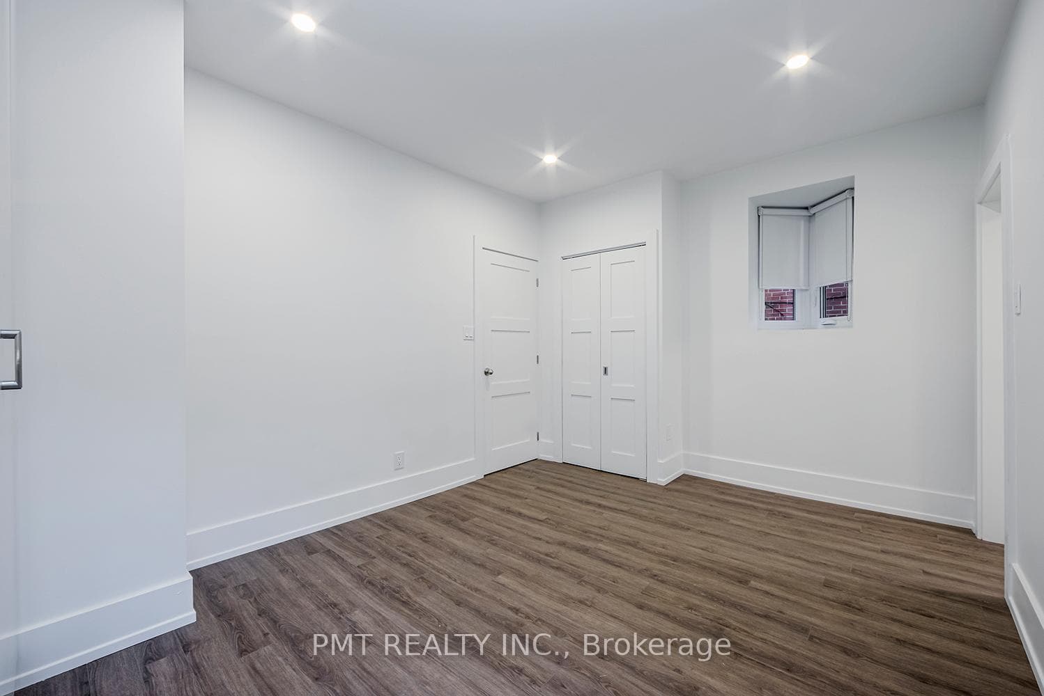 732 Indian Road Unit 1 photo 17
