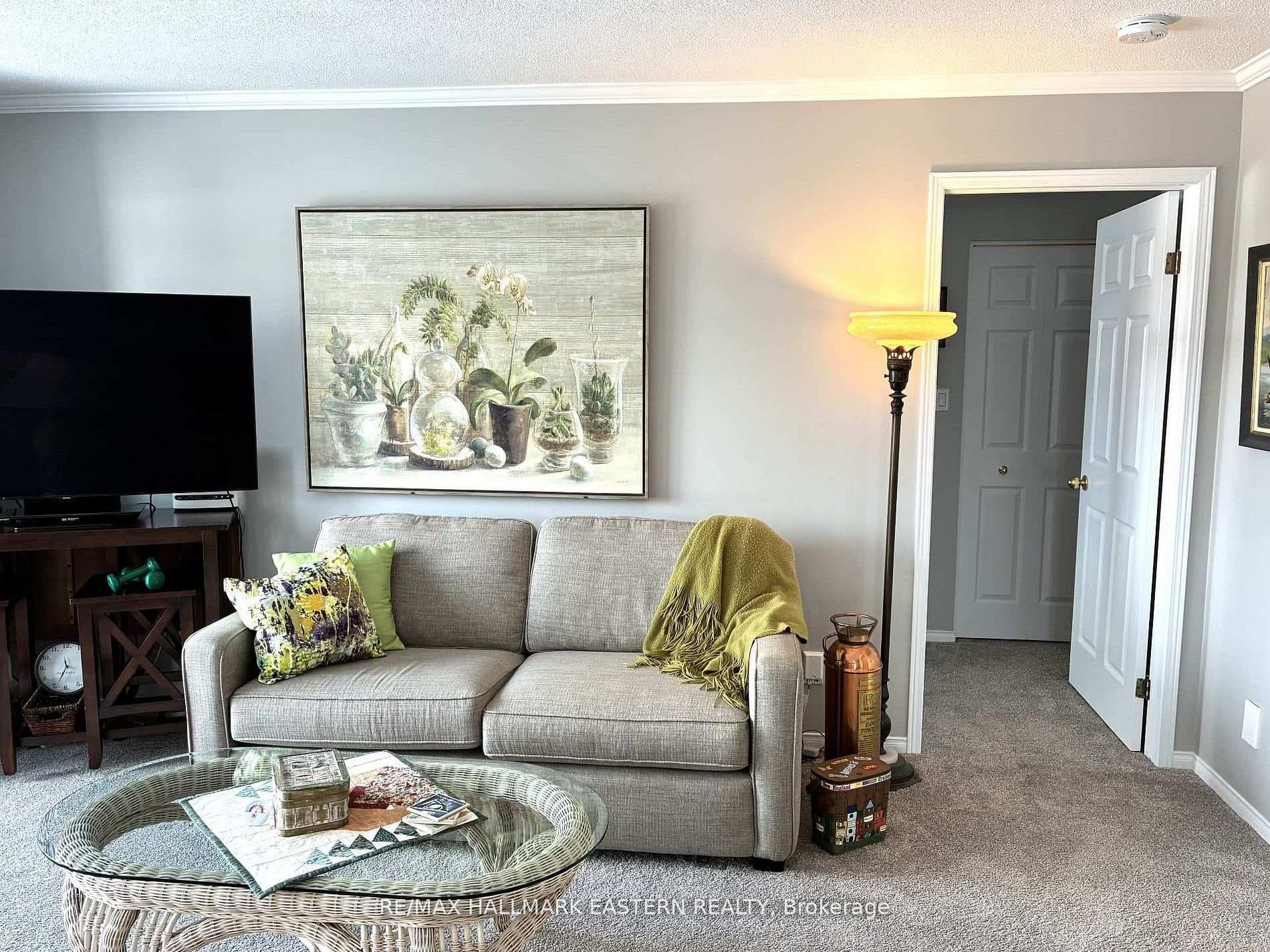1099 Clonsilla Avenue Unit 304C photo 26