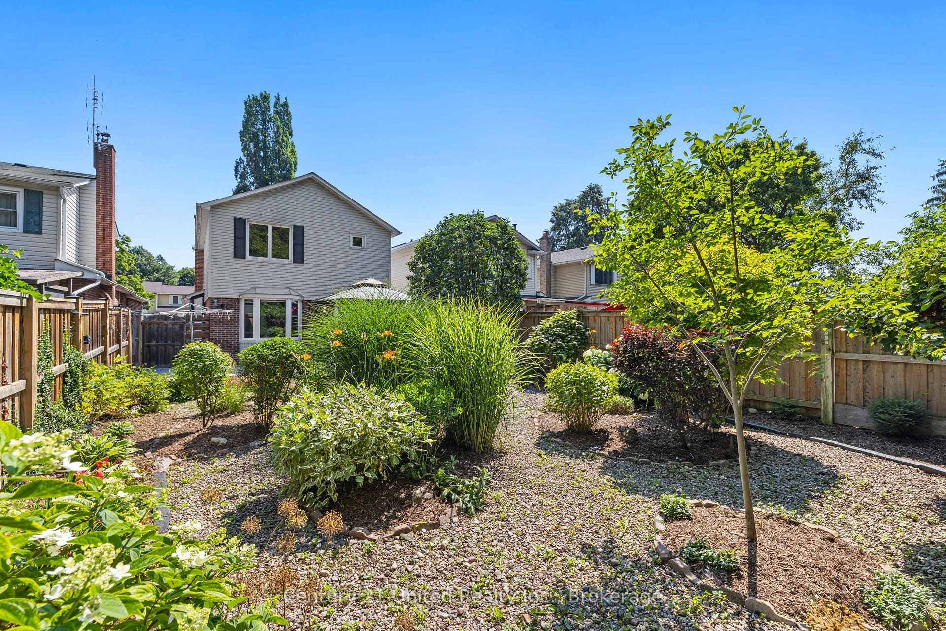 518 Reynolds Street photo 32