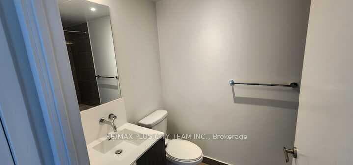 88 Harbour Street Unit 3406 photo 6