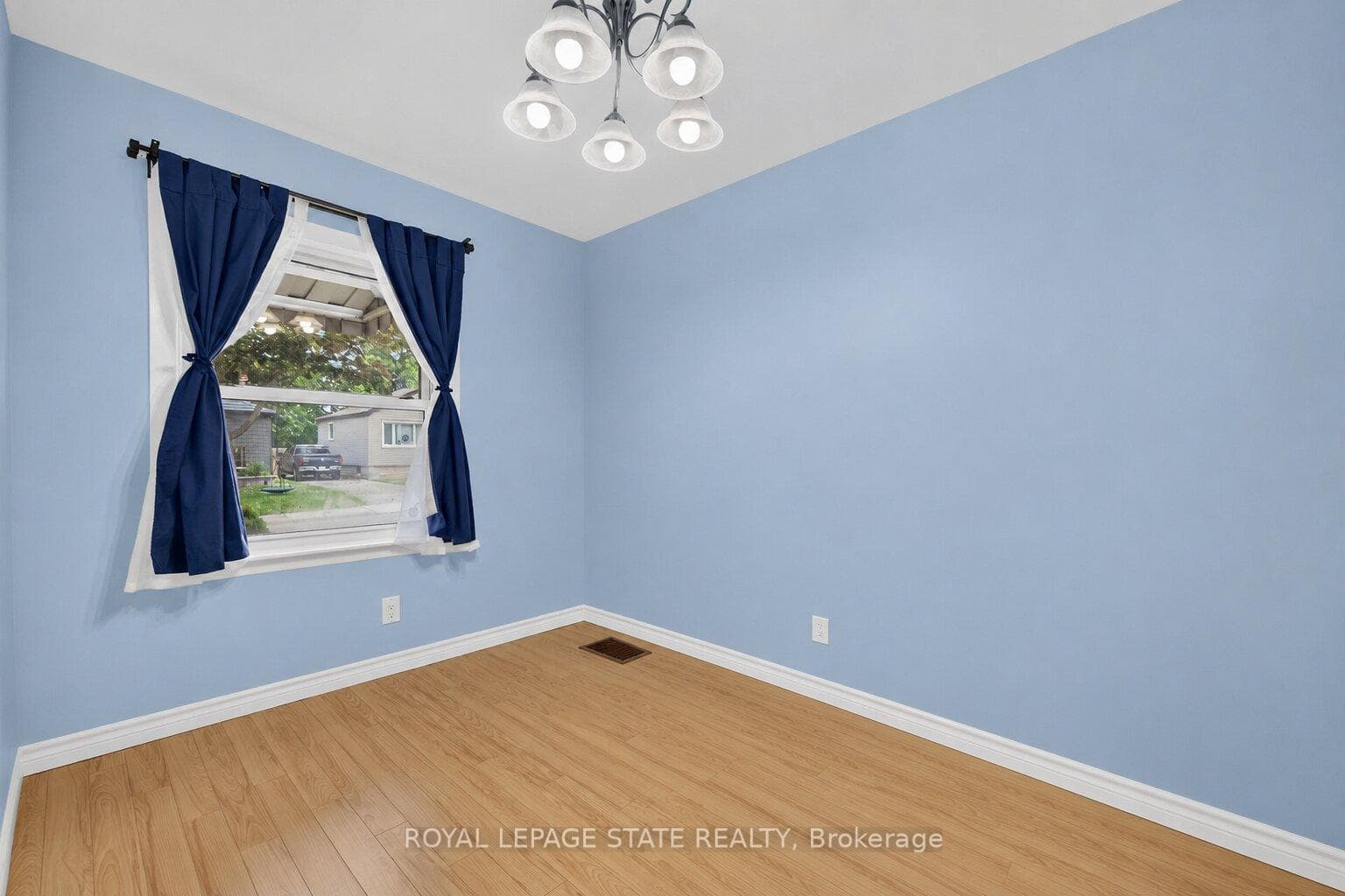 302 East 28th Street photo 11