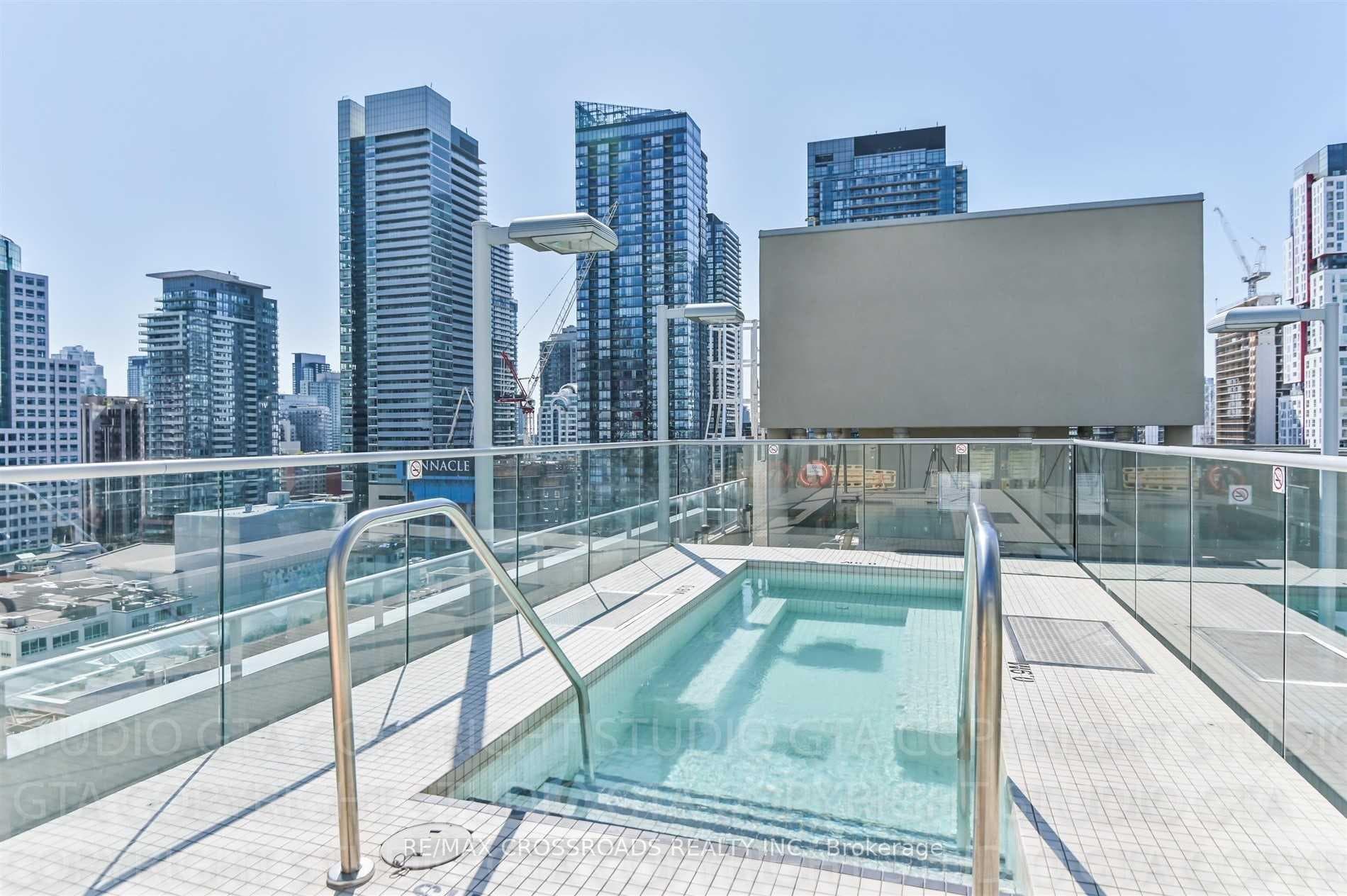 126 Simcoe Street Unit 706 photo 21