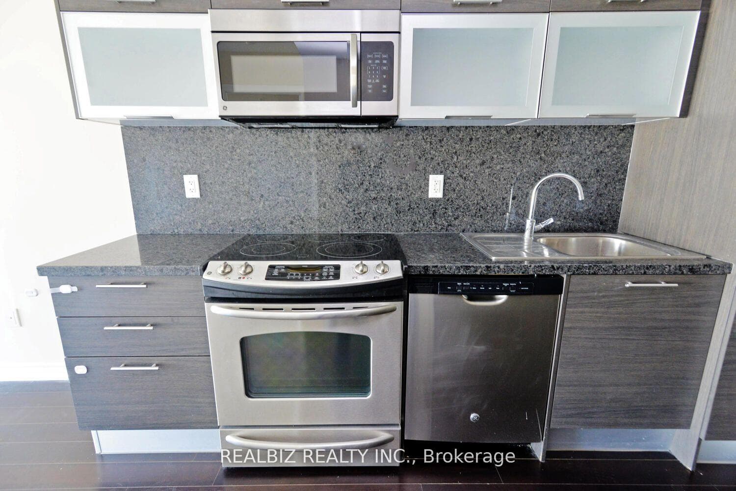 386 Yonge Street Unit 1516 photo 20