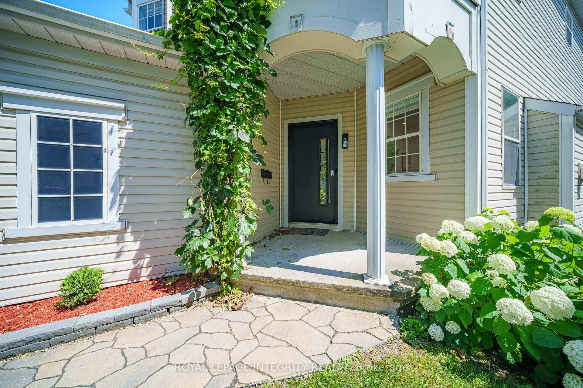 69 Goldridge Drive photo 2