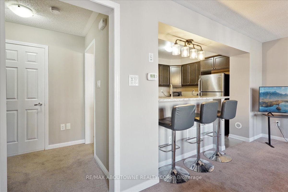 222 Septimus Heights photo 11