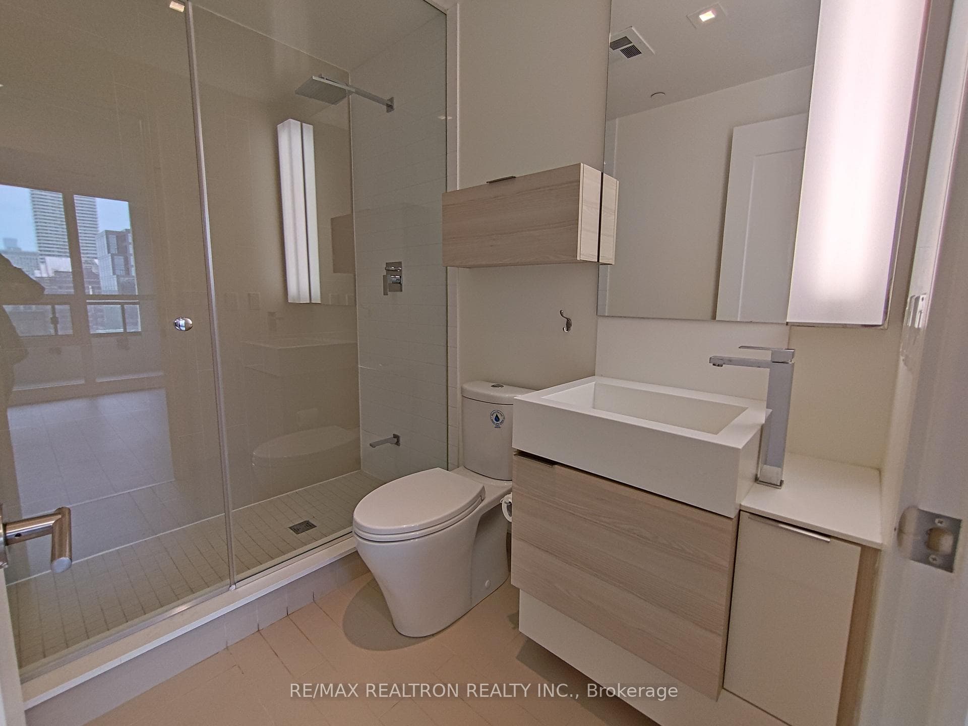 88 Scott Street Unit 2904 photo 15