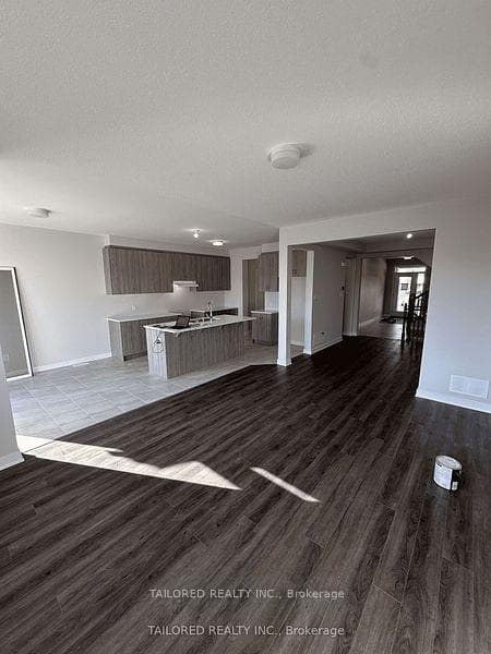 202 Gibbous Place photo 27