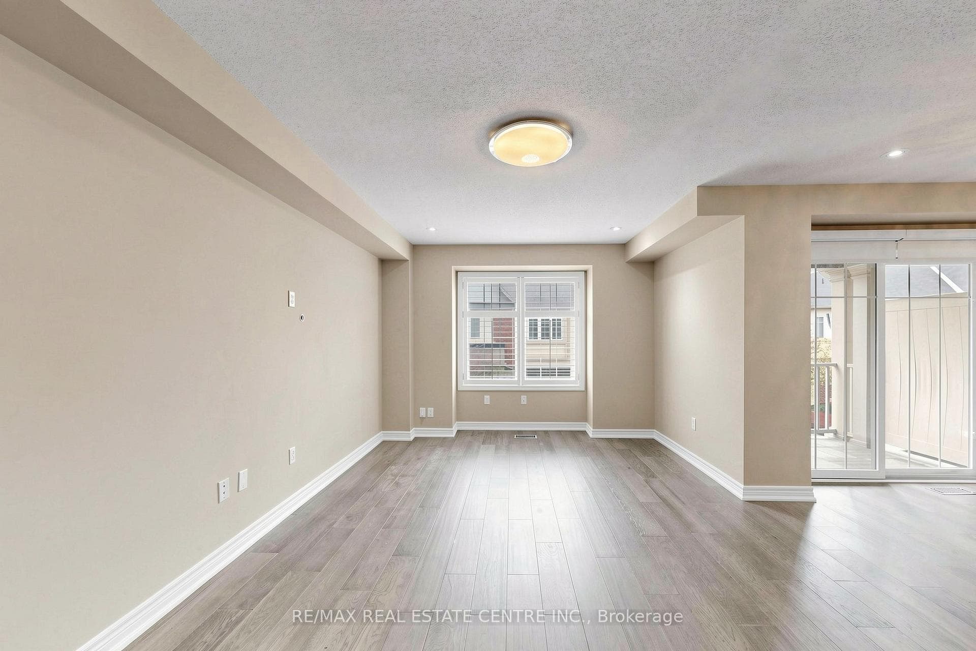 362 Plains Road Unit 17 photo 5